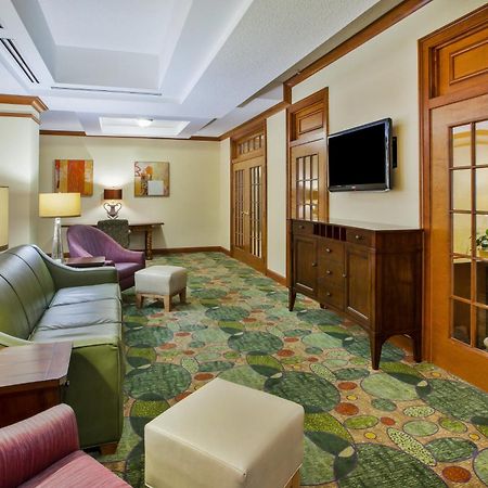 Holiday Inn Express Hotel & Suites Bryan-Montpelier By Ihg Holiday City Exterior foto